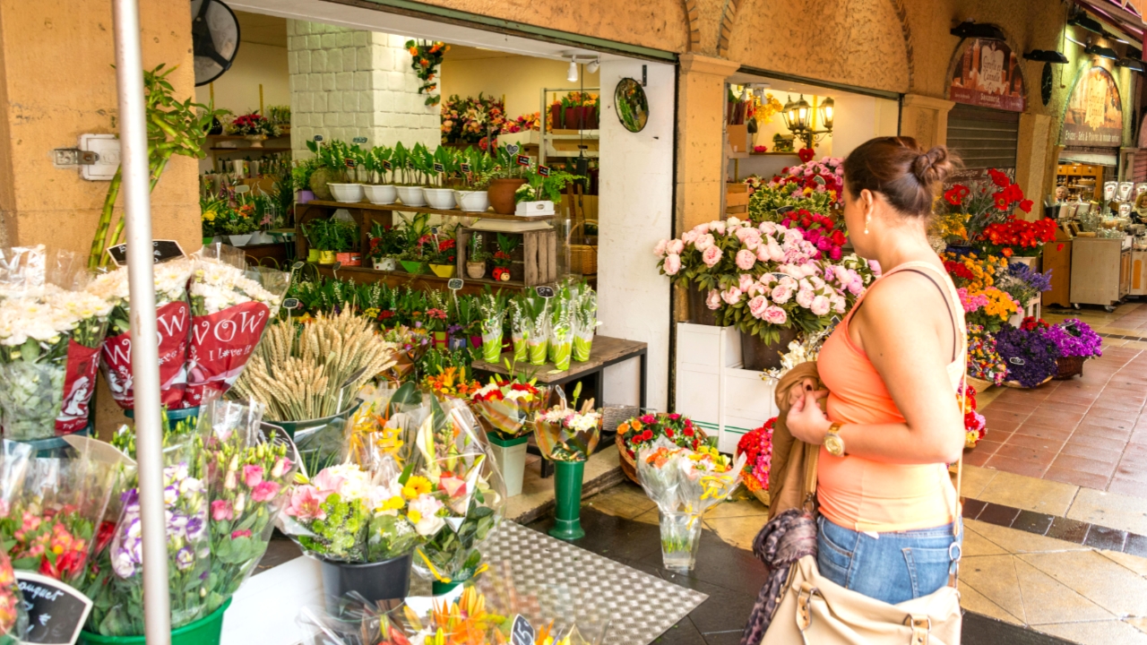 How to Start a Landscaping Business with No Experience